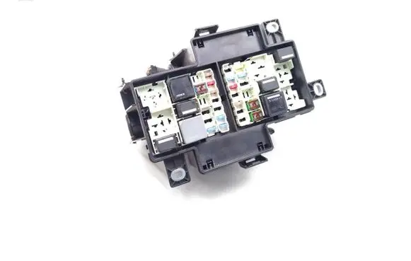 Jaguar I-Pace Fuse module J9D314A076DA 7171712030