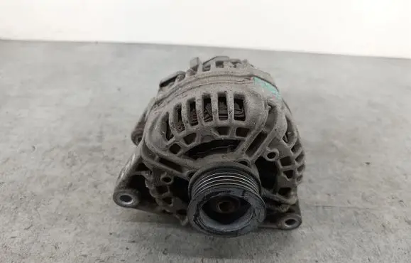 Opel Meriva A Generator/alternator 555560680124425021
