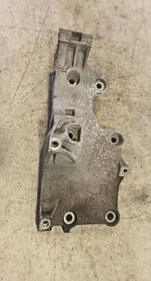 Volkswagen PASSAT B6 Generator/alternator bracket 03G903143E