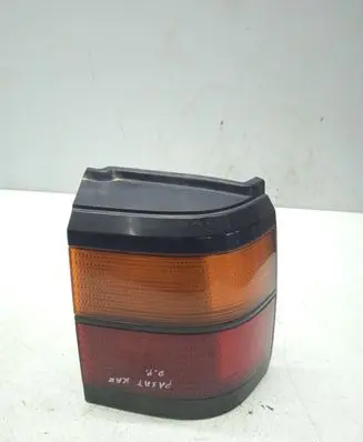 Volkswagen PASSAT B3 Rear/tail lights 33945257