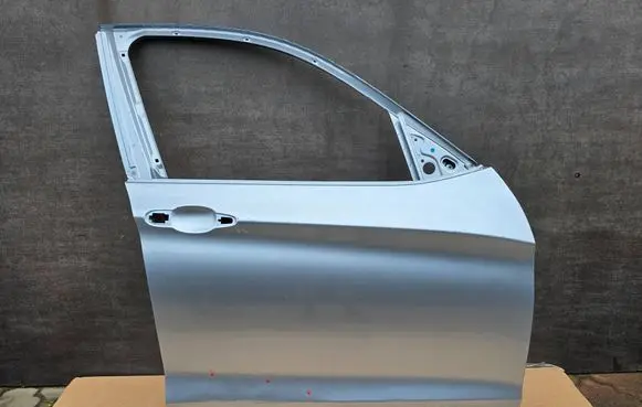BMW X3 F25 Front door 7355804