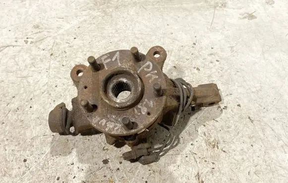Land Rover Freelander Front wheel hub spindle knuckle