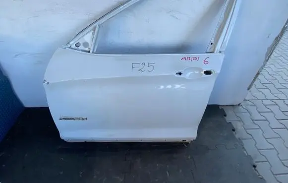 BMW X3 F25 Front door