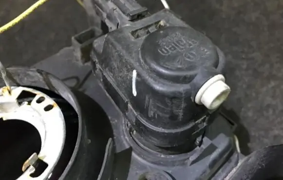 Citroen Berlingo Headlight level adjustment motor 