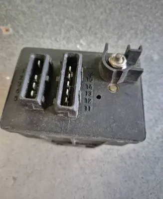 Glow plug pre-heat relay