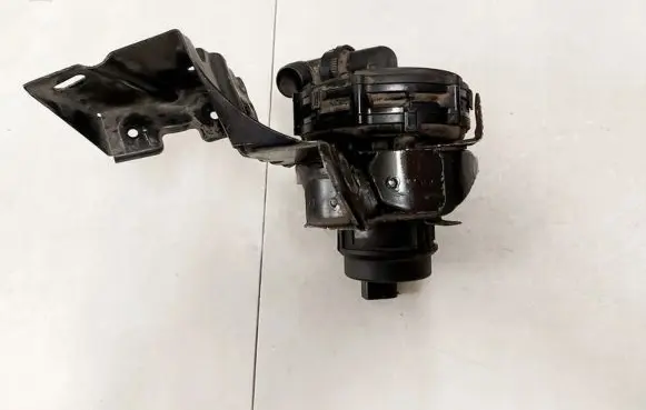 Volkswagen PASSAT B5.5 Secondary air pump 