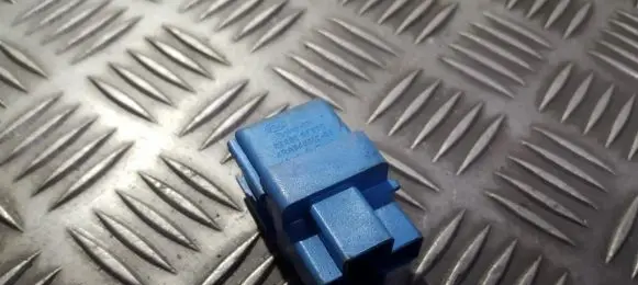 Nissan Primera Other relay 252309f900