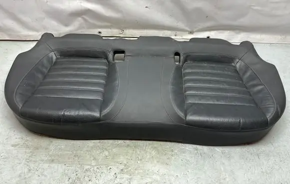 Opel Insignia A Rear seat headrest 