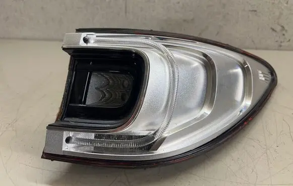 Renault Kadjar Rear/tail lights 265504776R 90184199 90165021ABM