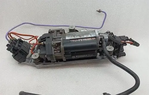Porsche Taycan 9J1 Air suspension compressor/pump 9J1616006D