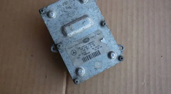 Mercedes-Benz E W211 Headlight ballast module Xenon 0028202426