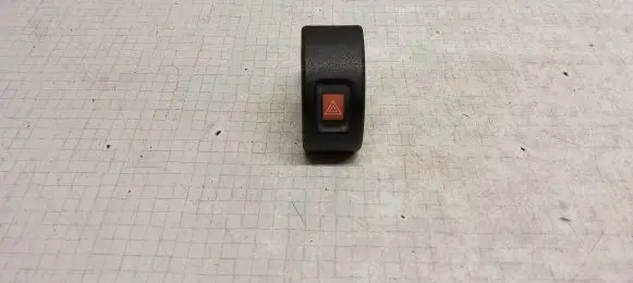 Opel Astra G Hazard light switch 90494406 90561384 90561385
