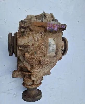BMW X3 E83 Rear differential 7536570