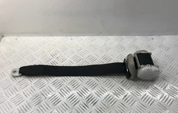 Toyota Corolla Verso AR10 Third row seat belt 735600F010C0 7L1550