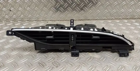 Toyota Yaris Dash center air vent grill 556700D240 556700D260