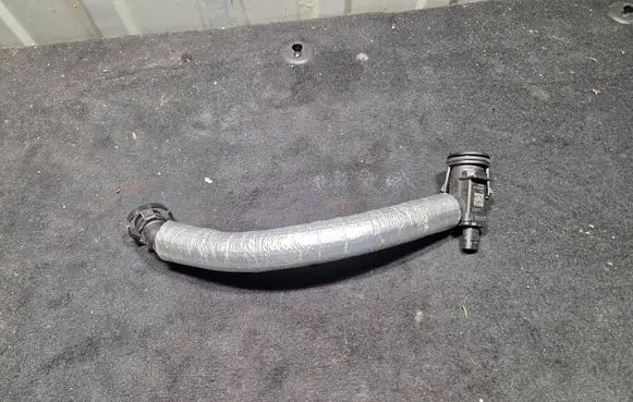 BMW 3 F30 F35 F31 Breather hose sensor 7637521 181031