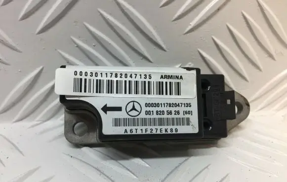 Mercedes-Benz E W210 Airbag deployment crash/impact sensor 0018205626
