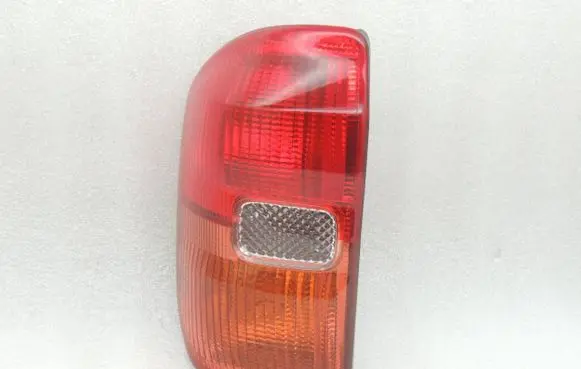Toyota RAV 4 (XA20) Rear/tail lights 8156142060 81561-42060