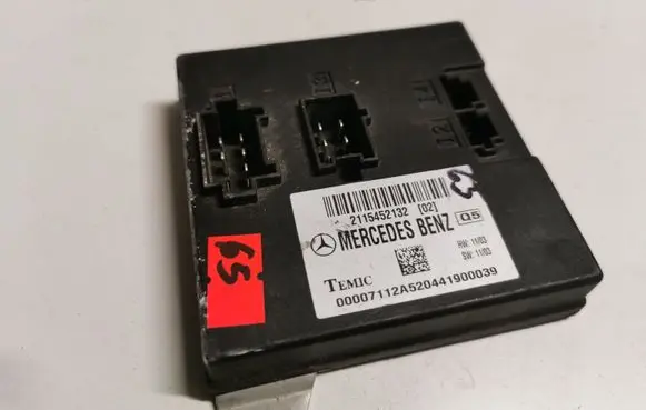 Mercedes-Benz E W211 Comfort/convenience module 2115452132