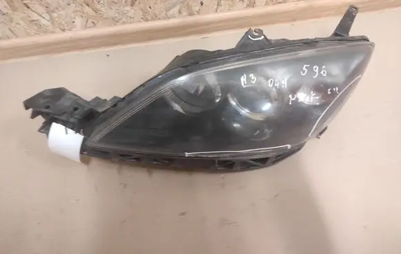 Mazda 3 I Headlight/headlamp