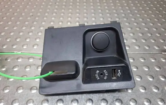 BMW X6 F16 Cigarette lighter front S26372649 9252108