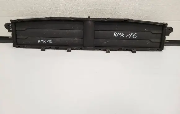 Porsche Macan (95B) Intercooler air channel guide 05B121635D A0510245500 155201