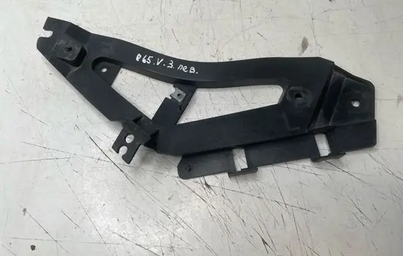BMW 7 E65 E66 Rear bumper mounting bracket 8245315 72758411