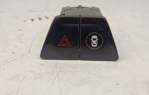 BMW 5 G30 G31 Hazard light switch 9423271