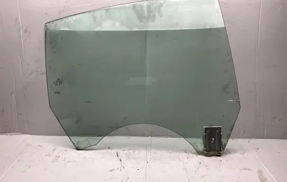 Volkswagen PASSAT CC Rear door window glass 3C8845206 43R001026