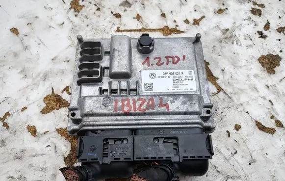 Seat Ibiza IV (6J,6P) Engine control unit/module 03P906021P