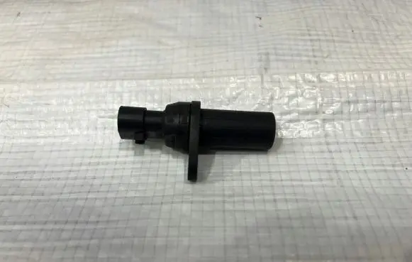 Alfa Romeo Mito Crankshaft position sensor 55187380