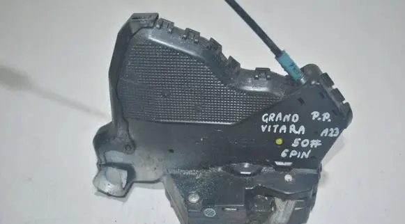 Suzuki Grand Vitara II Front door lock