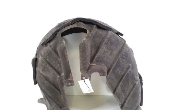 Rear arch fender liner splash guards
