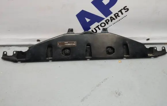 BMW X6 E71 Top upper radiator support slam panel 7267356 18885210 7200689