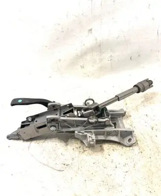 Ford Focus Steering wheel axle BV6N3C529AF T13082705788