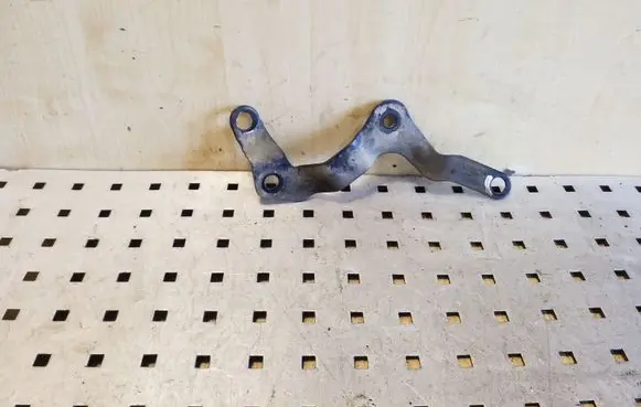 Subaru XV Steering rack mounting bracket 