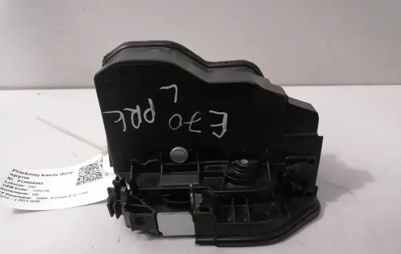 BMW 4 F32 F33 Coupe door lock (next to the handle) 7202145
