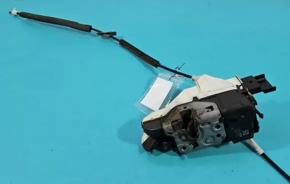 Peugeot Partner Front door lock 828406 IMPRK1420678