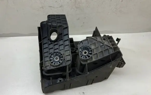 Volkswagen PASSAT B6 Fuse box cover 1K0907361B