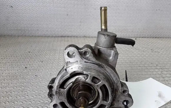 Mazda 626 Vacuum pump X2T58171 RF2A18G00A