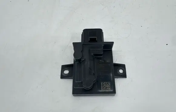 Jaguar XE Fuel injection pump control unit/module LK629D370BB