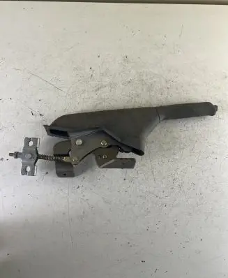Honda CR-V Handbrake/parking brake lever assembly