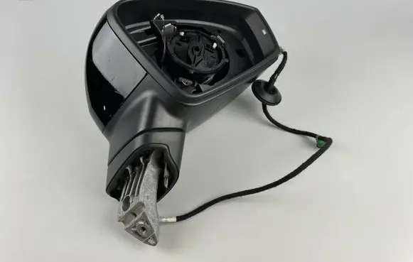 Volkswagen Touareg III Front door electric wing mirror 761857508 7618575089B9
