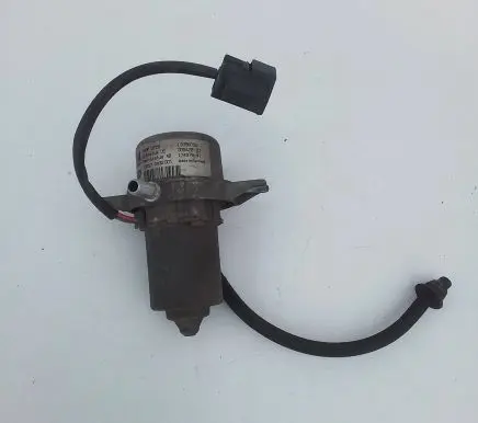 Opel Zafira C Vacuum pump 13398752 00942827 17497941