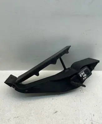 BMW 3 E90 E91 Accelerator throttle pedal 6766931 2004051 25916010
