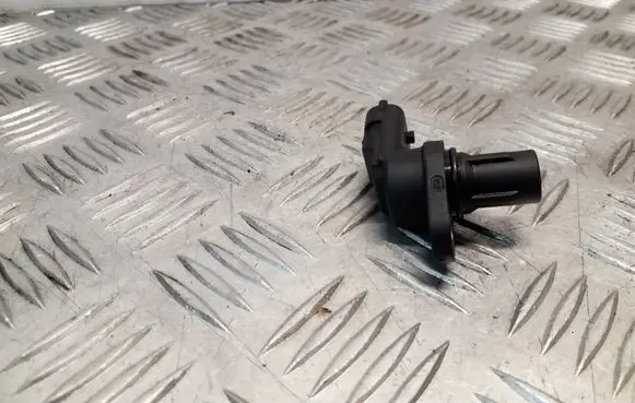 Jeep Cherokee III KJ Camshaft position sensor 0281002667