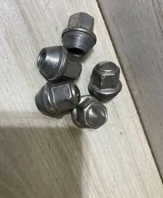 Ford Kuga II Nuts/bolts