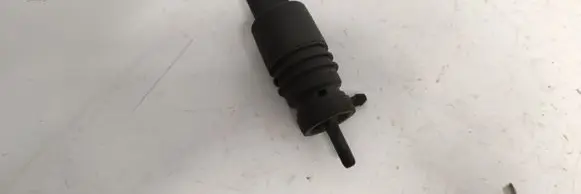 BMW 3 E46 Windscreen/windshield washer pump 8362154
