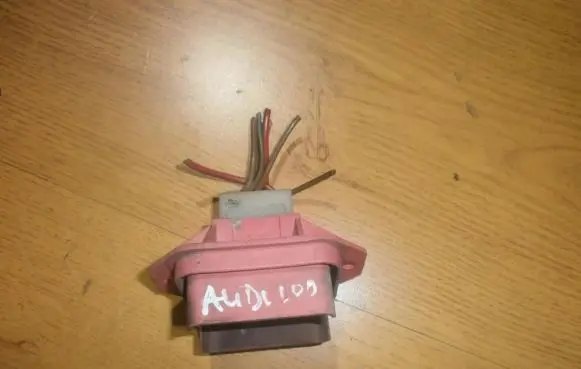 Audi 100 S4 C4 Heater blower motor/fan resistor 4a0959127
