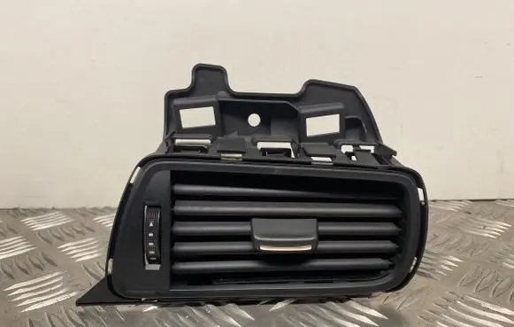 Audi A6 S6 C7 4G Dashboard side air vent grill/cover trim 4G2820902